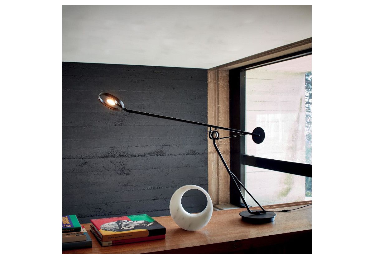 LAMPE DE TABLE AARO